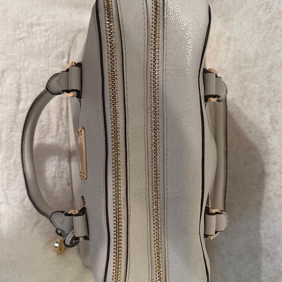 Michael Kors Cream Alexis Pebbled Leather Satchel with Gold Hardware - Picture 6 of 13